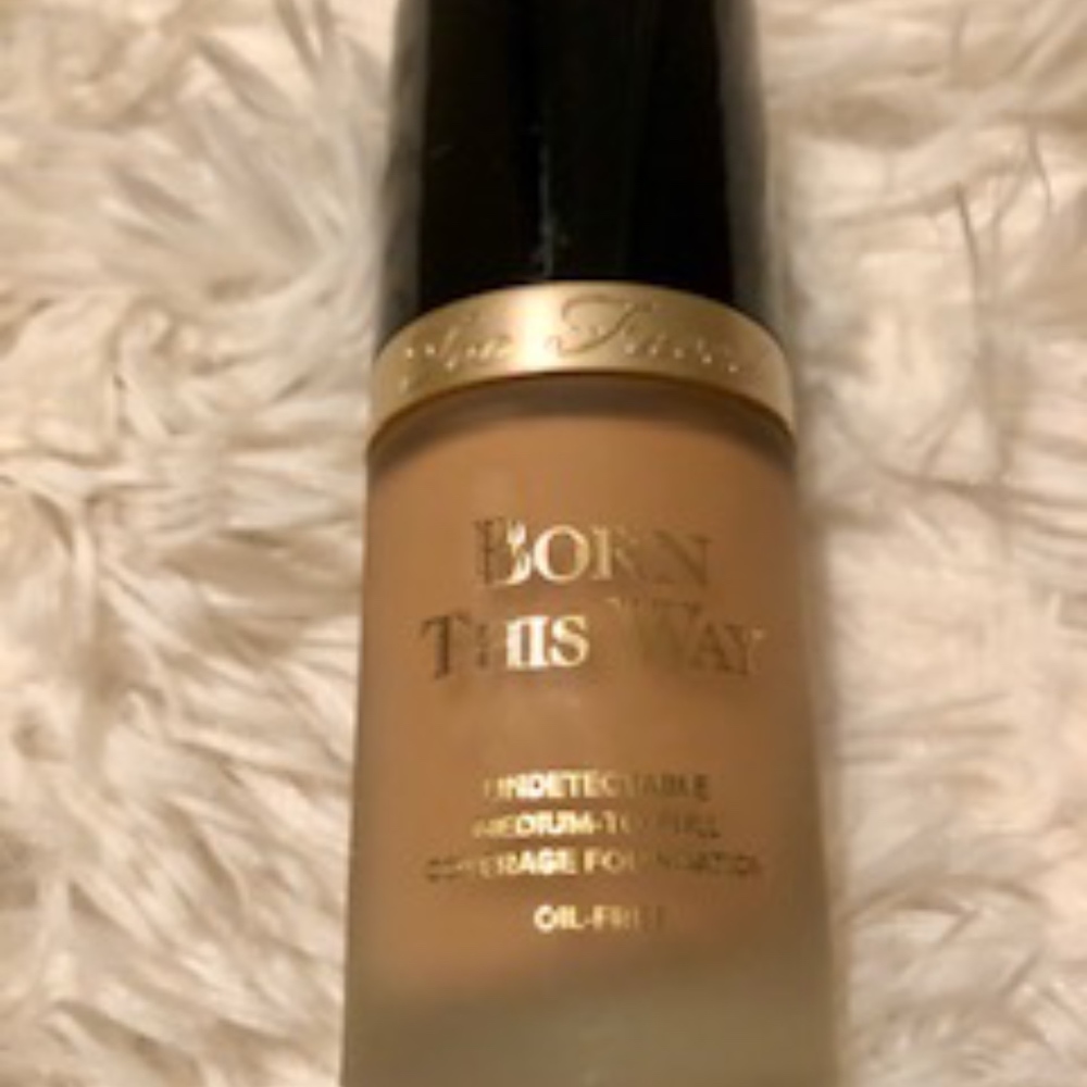 TOO FACE BORN THIS WAY UNDETECTABLE FOUNDATION